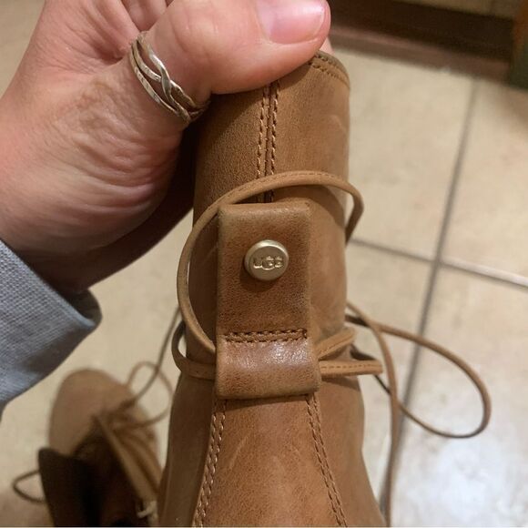 UGG Heeled Booties size 8 - Picture 9 of 9
